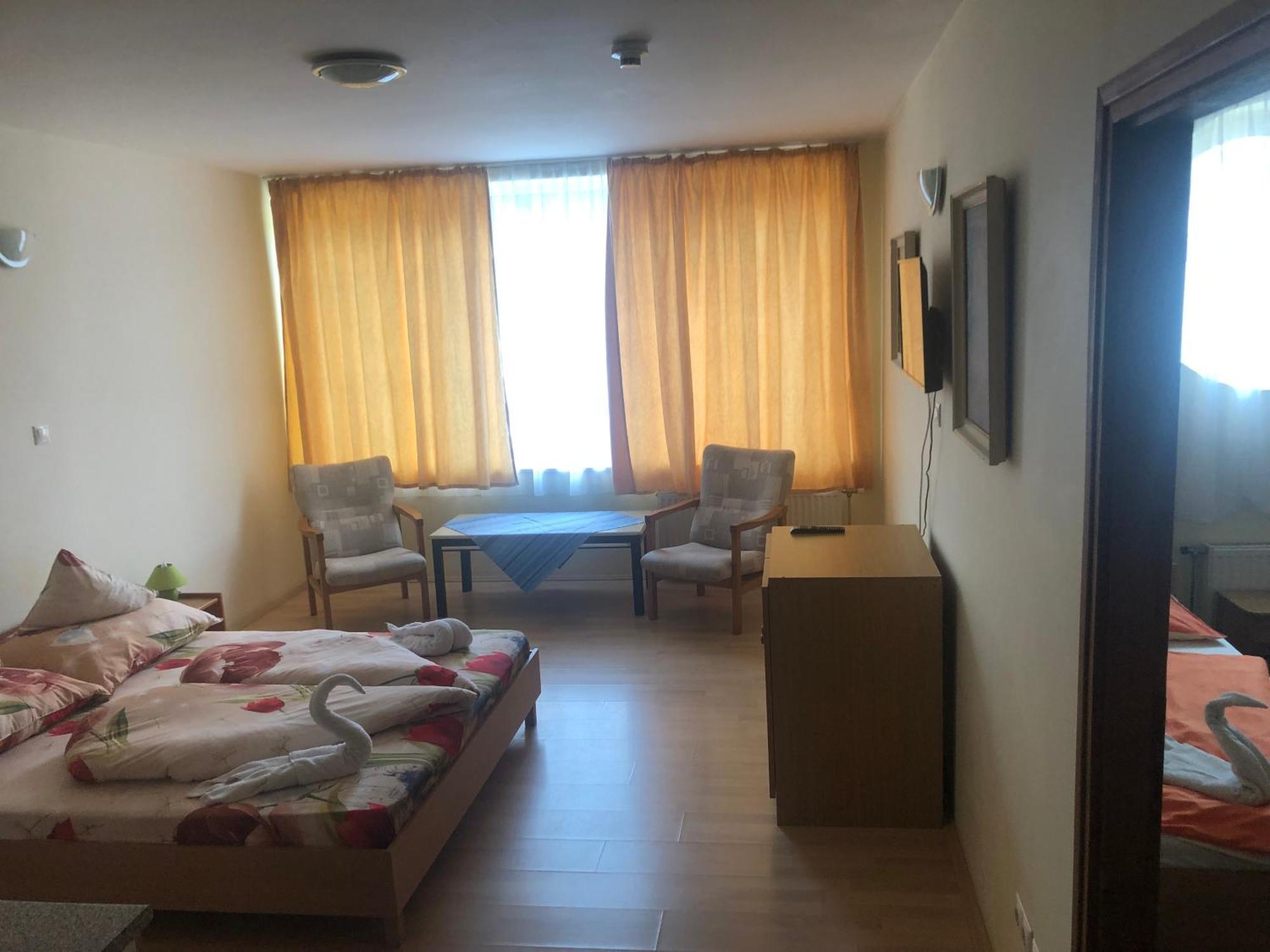 City Hotel Siofok Luaran gambar