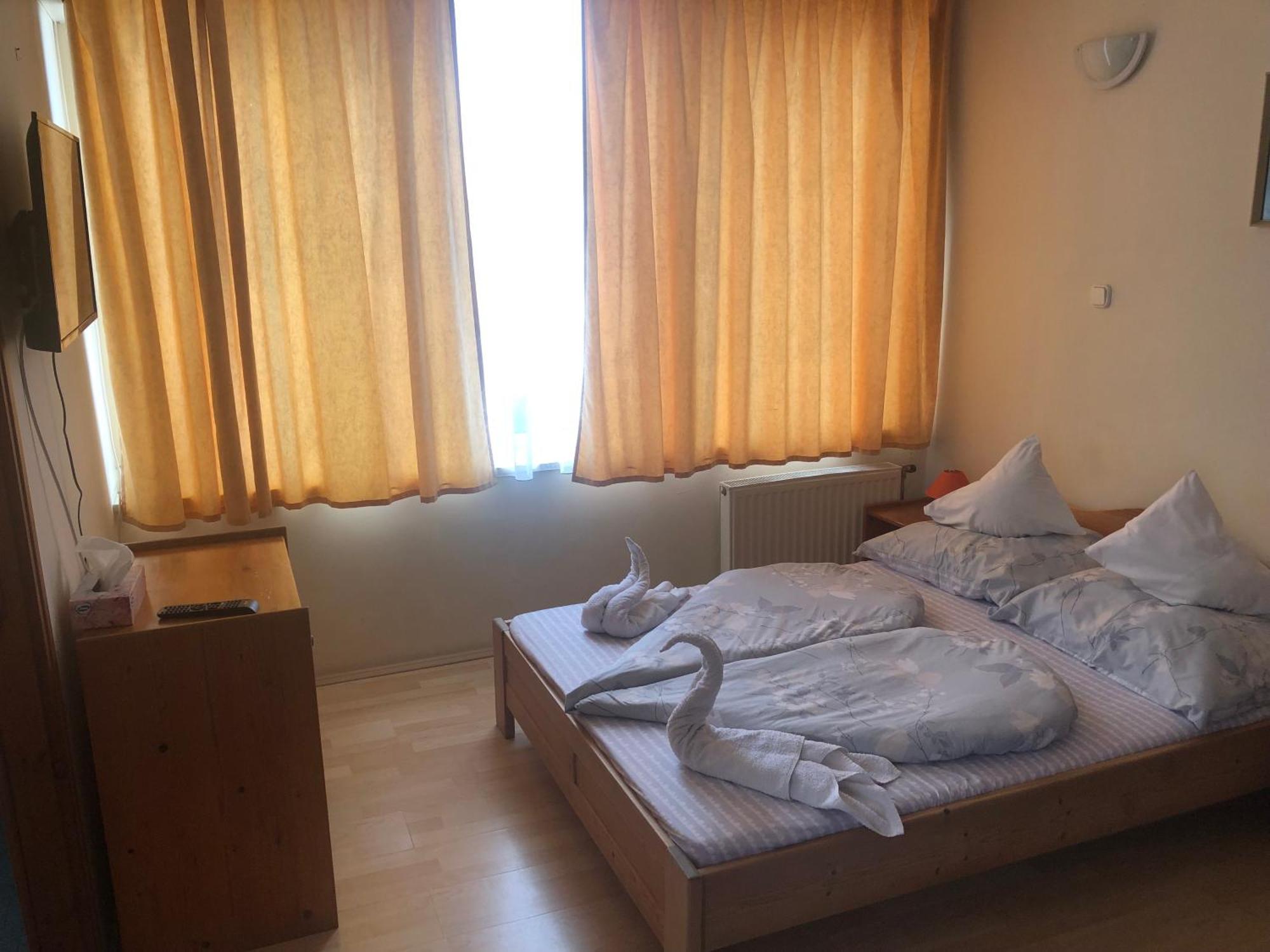 City Hotel Siofok Luaran gambar