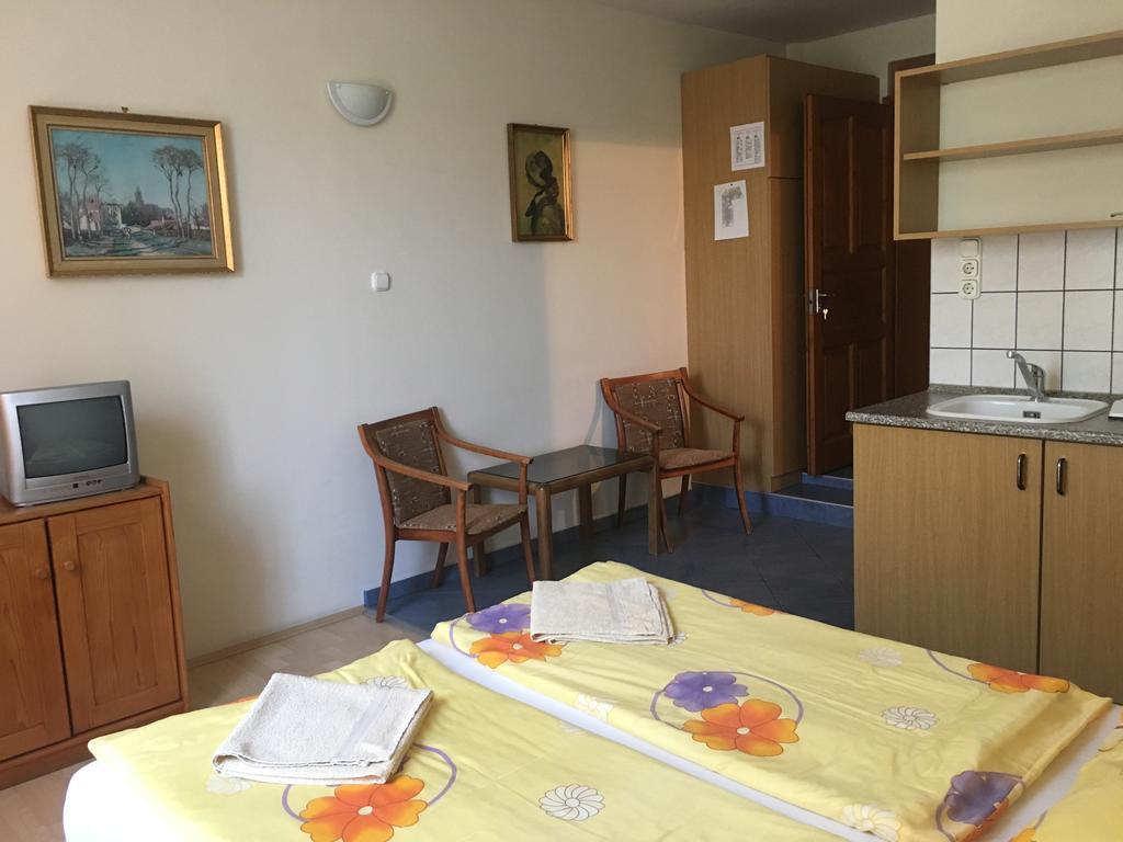 City Hotel Siofok Luaran gambar